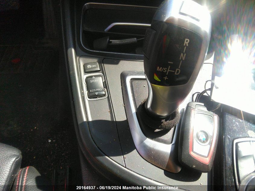 2017 BMW 3 Series VIN: WBA8A3C35HK692941 Lot: 20164937