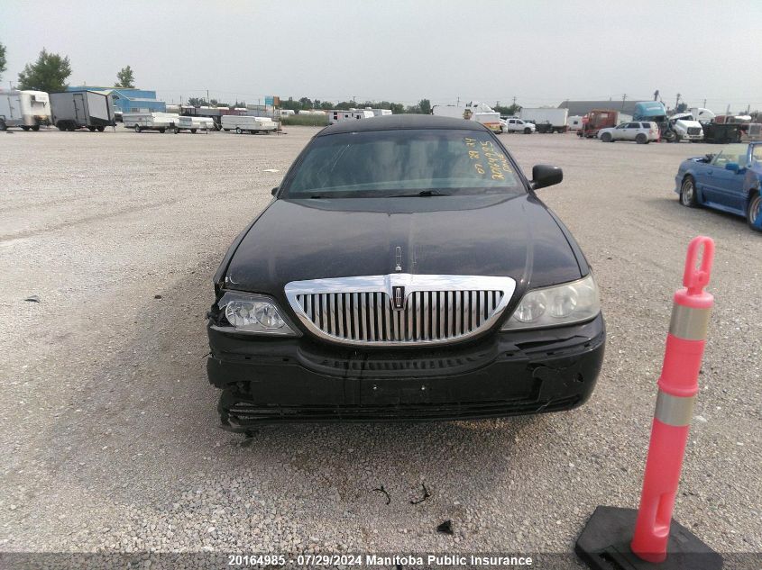2007 Lincoln Town Car Executive VIN: 1L1FM88W57Y609986 Lot: 20164985