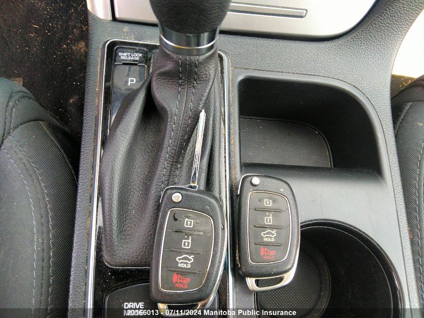 2017 Hyundai Sonata Gl VIN: 5NPE24AF1HH527604 Lot: 20166013