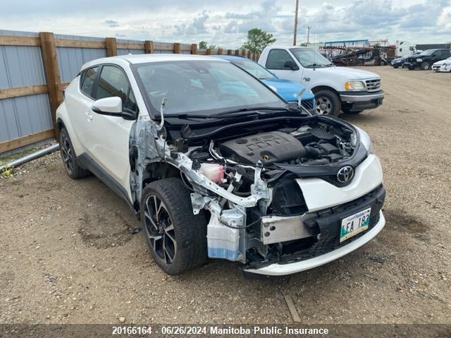 2020 Toyota C-Hr Le/Limited/Xle Premium VIN: JTNKHMBX6L1065092 Lot: 20166164