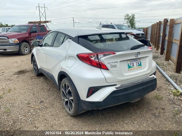 2020 Toyota C-Hr Le/Limited/Xle Premium VIN: JTNKHMBX6L1065092 Lot: 20166164