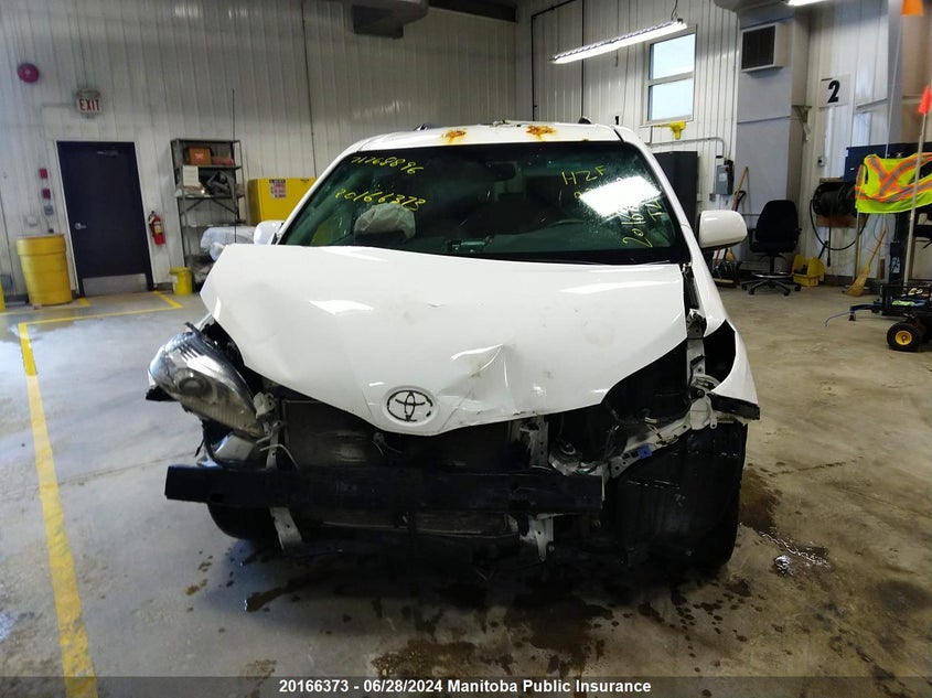 2014 Toyota Sienna Le V6 VIN: 5TDKK3DC1ES417723 Lot: 20166373