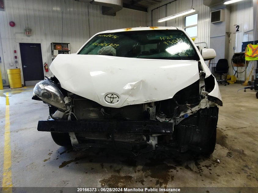 2014 Toyota Sienna Le V6 VIN: 5TDKK3DC1ES417723 Lot: 20166373