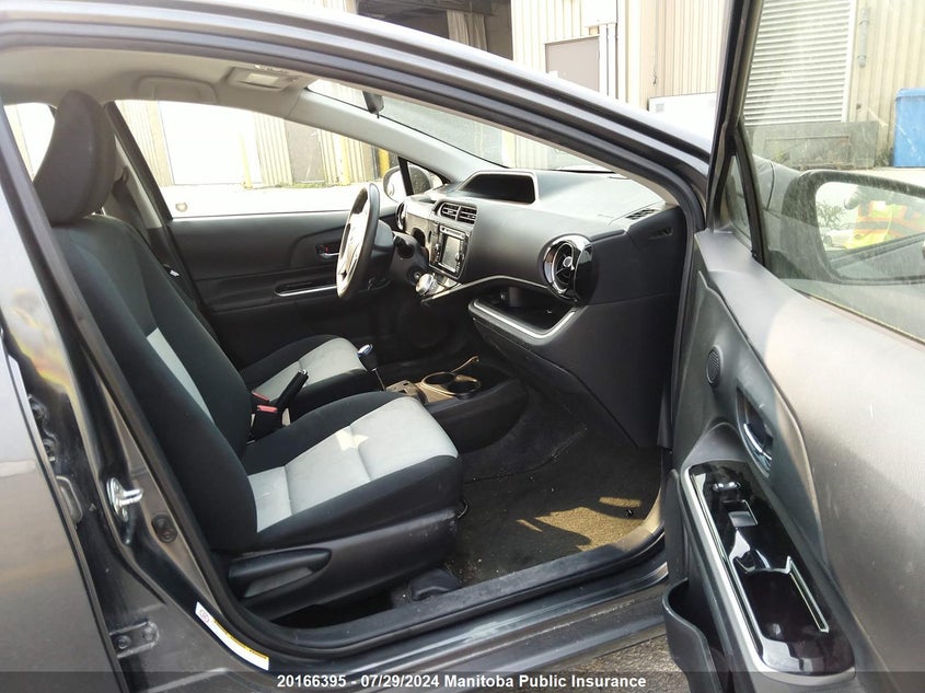 2016 Toyota Prius C VIN: JTDKDTB3XG1125436 Lot: 20166395