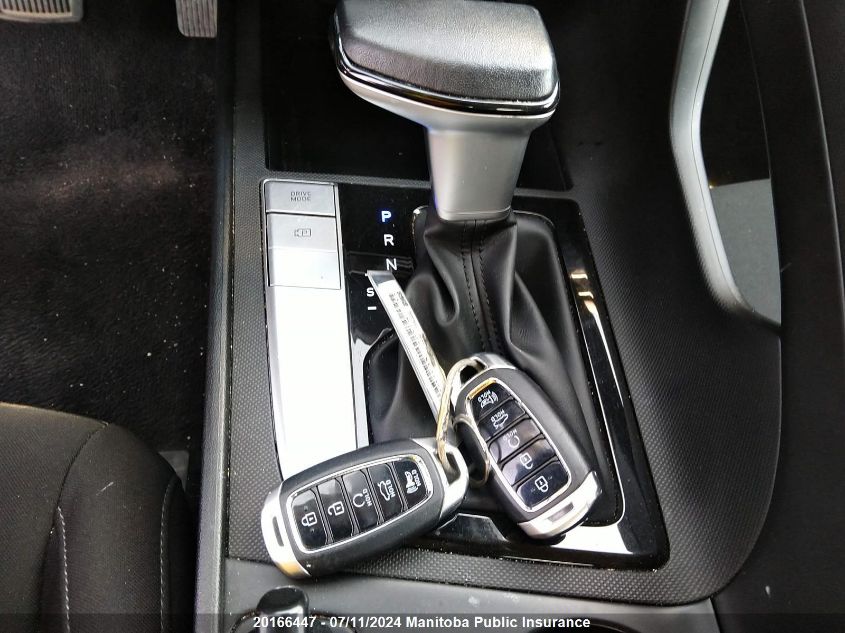 2022 Hyundai Elantra Preferred VIN: KMHLM4AG9NU353952 Lot: 20166447