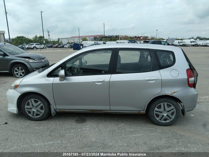2007 Honda Fit Lx VIN: JHMGD38407S805621 Lot: 20167185