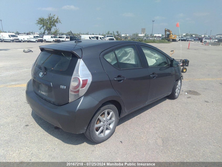 2013 Toyota Prius C VIN: JTDKDTB34D1043925 Lot: 20167218