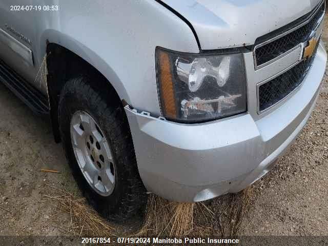 2013 Chevrolet Suburban 1500 Lt VIN: 1GNSKJE76DR208827 Lot: 20167854