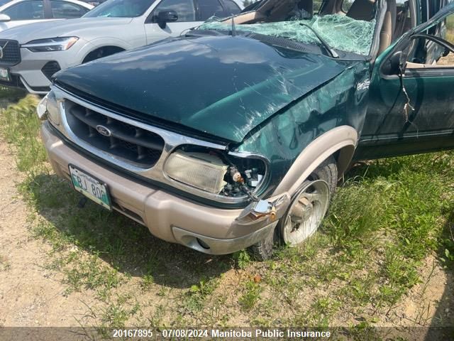 2000 Ford Explorer Eddie Bauer VIN: 1FMZU74E7YZA55526 Lot: 20167895