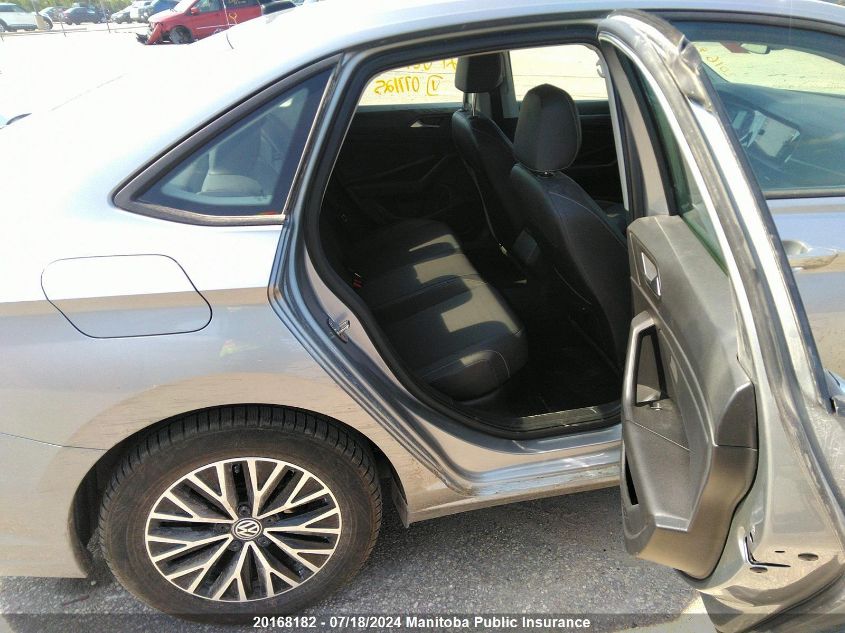 2021 Volkswagen Jetta Highline 1.4 Tsi VIN: 3VWE57BU7MM077125 Lot: 20168182