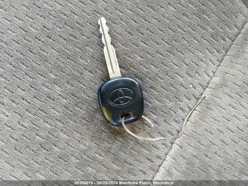 2003 Toyota Camry Le VIN: JTDBE32K130193323 Lot: 20169619