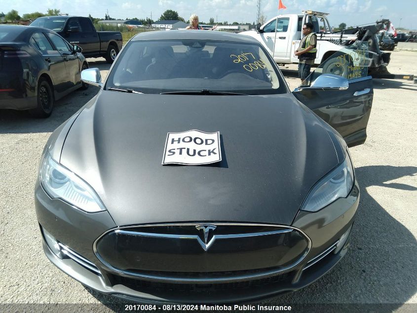 2015 Tesla Model S 85D VIN: 5YJSA1E25FF119095 Lot: 20170084