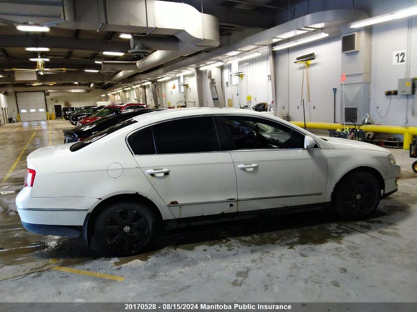 2007 Volkswagen Passat 2.0T VIN: WVWEK73CX7P016271 Lot: 20170528