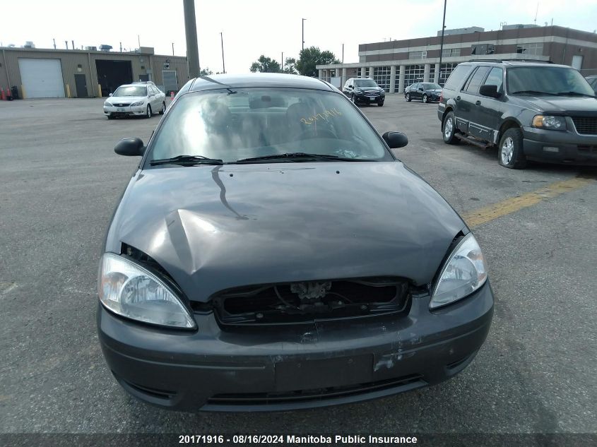 2005 Ford Taurus Se VIN: 1FAFP53UX5A255697 Lot: 20171916