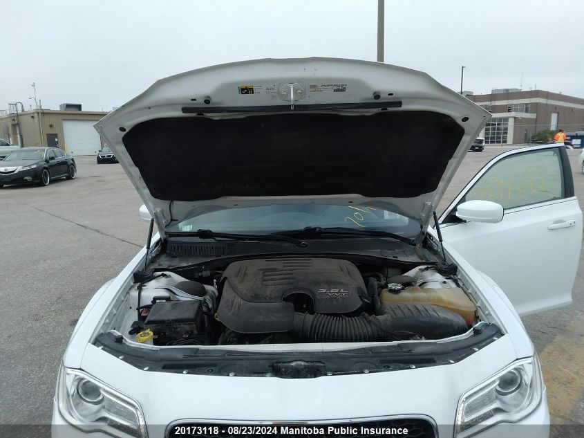 2015 Chrysler 300 Limited VIN: 2C3CCAAG3FH828588 Lot: 20173118