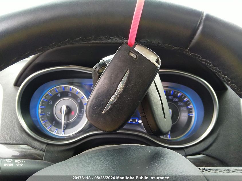 2015 Chrysler 300 Limited VIN: 2C3CCAAG3FH828588 Lot: 20173118