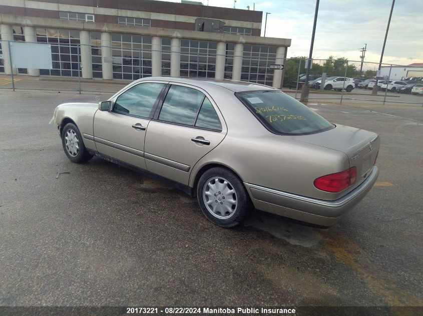 1997 Mercedes Benz E320W VIN: WDBJF55F0VA317113 Lot: 20173221