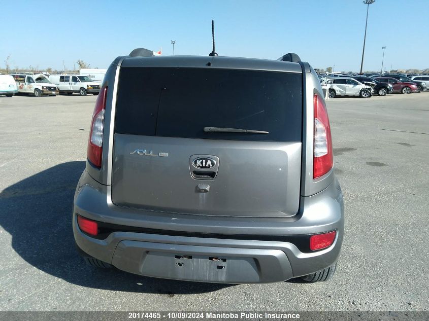 KNDJT2A66D7513681 2013 Kia Soul 4U