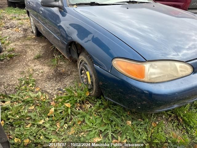 1FAFP13P6WW133068 1998 Ford Escort Se