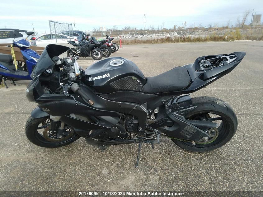 2010 Kawasaki Zx600 Ninja Zx-6R VIN: JKAZX4R18AA021352 Lot: 20176095