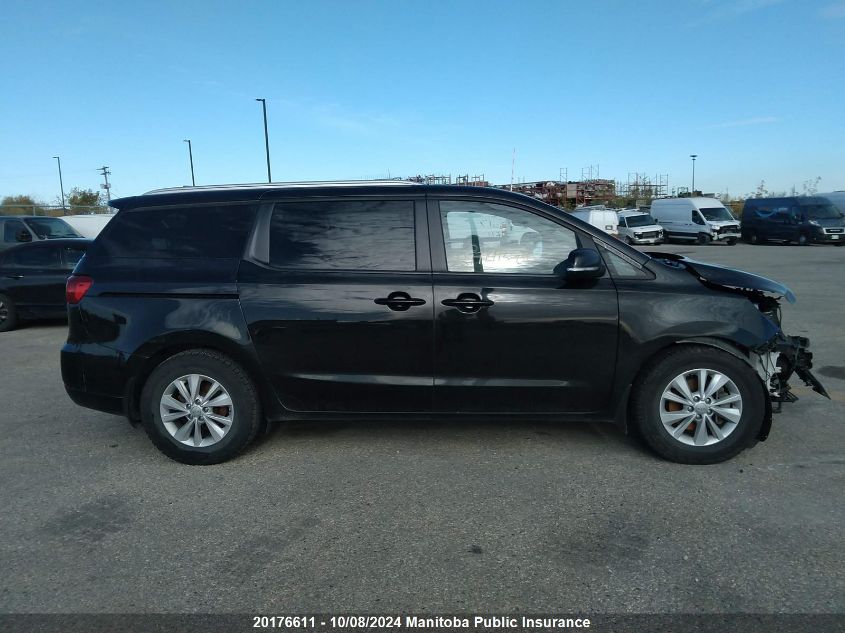 KNDMB5C12J6378607 2018 Kia Sedona Lx