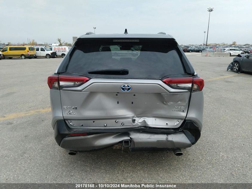 2T3RWRFV3MW116811 2021 Toyota Rav4 Xle