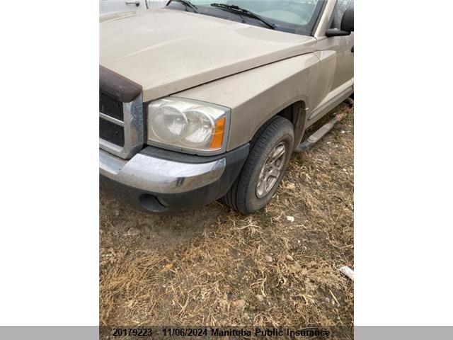 2005 Dodge Dakota Club Cab VIN: 1D7HW42K95S230970 Lot: 20179223