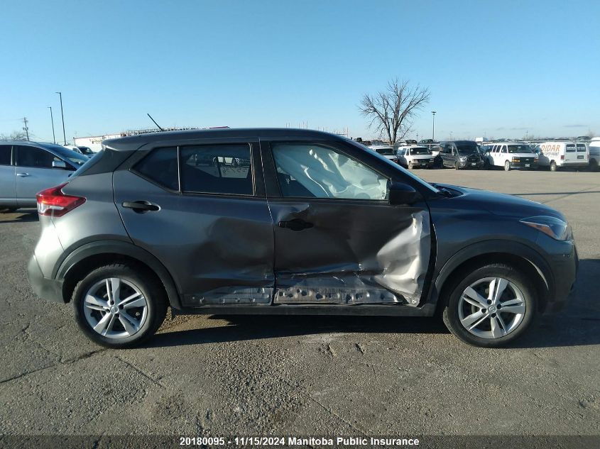 2019 Nissan Kicks S VIN: 3N1CP5CU9KL555736 Lot: 20180095