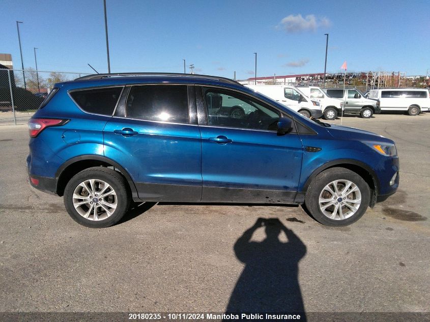 1FMCU9GD3JUA38312 2018 Ford Escape Se