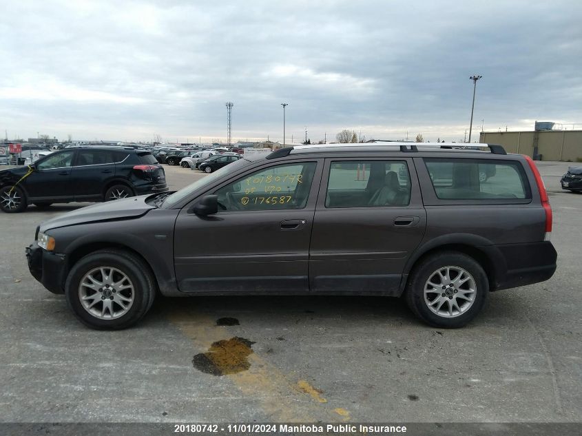 2005 Volvo V70 Xc VIN: YV1SZ592951176587 Lot: 20180742