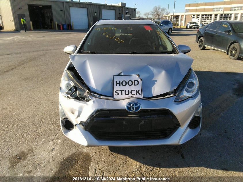 2015 Toyota Prius C VIN: JTDKDTB3XF1586442 Lot: 20181314