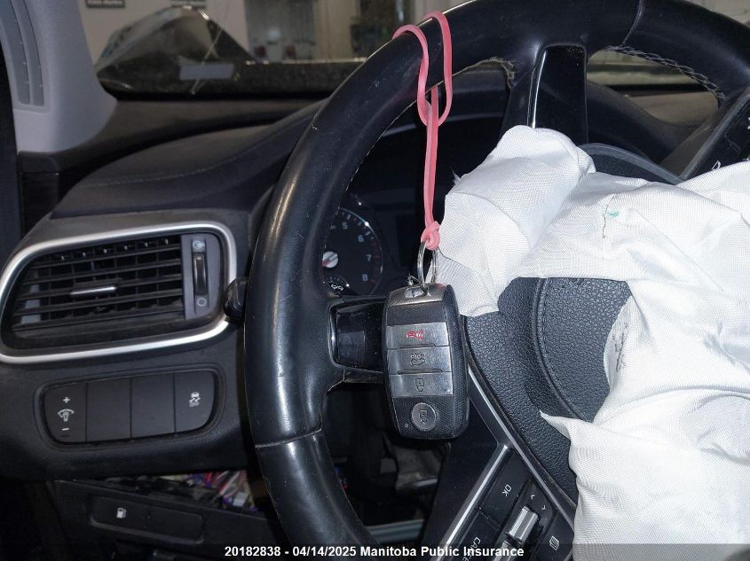 2019 Kia Sorento Ex VIN: 5XYPHDA33KG598105 Lot: 20182838