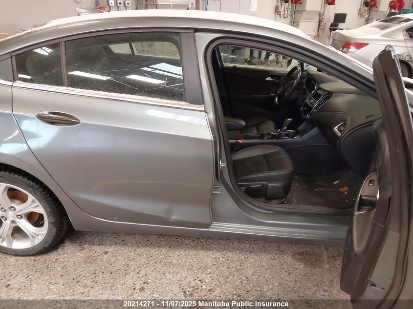 1G1BF5SM6K7105374 2019 CHEVROLET CRUZE photo no. 5