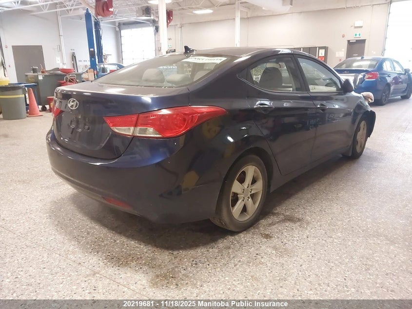 5NPDH4AE2CH135368 2012 HYUNDAI ELANTRA photo no. 4