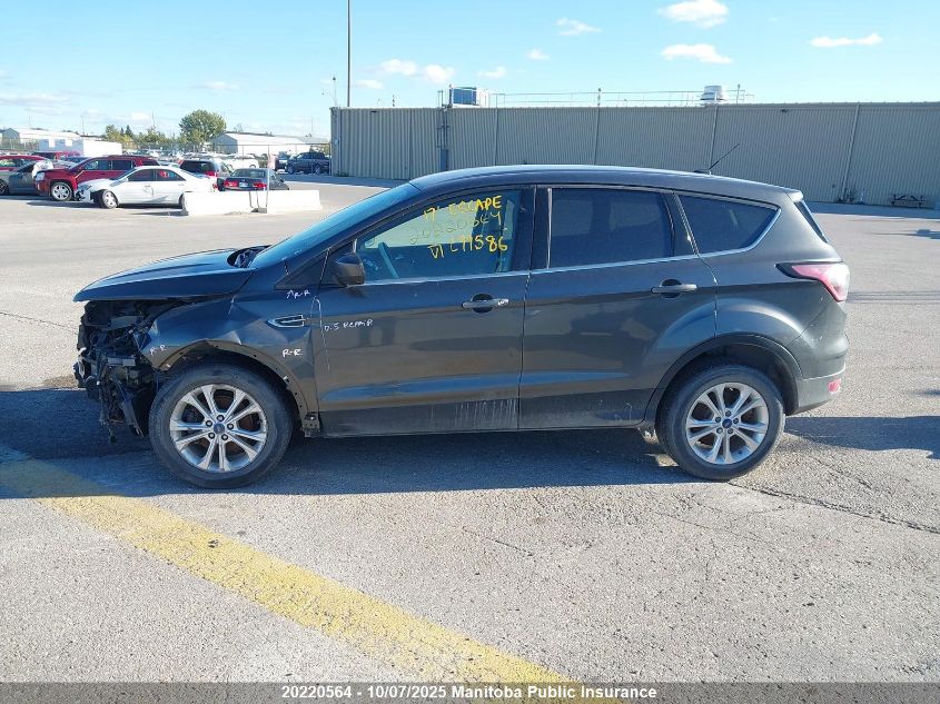 2017 Ford Escape Se VIN: 1FMCU0GD2HUE99586 Lot: 20220564