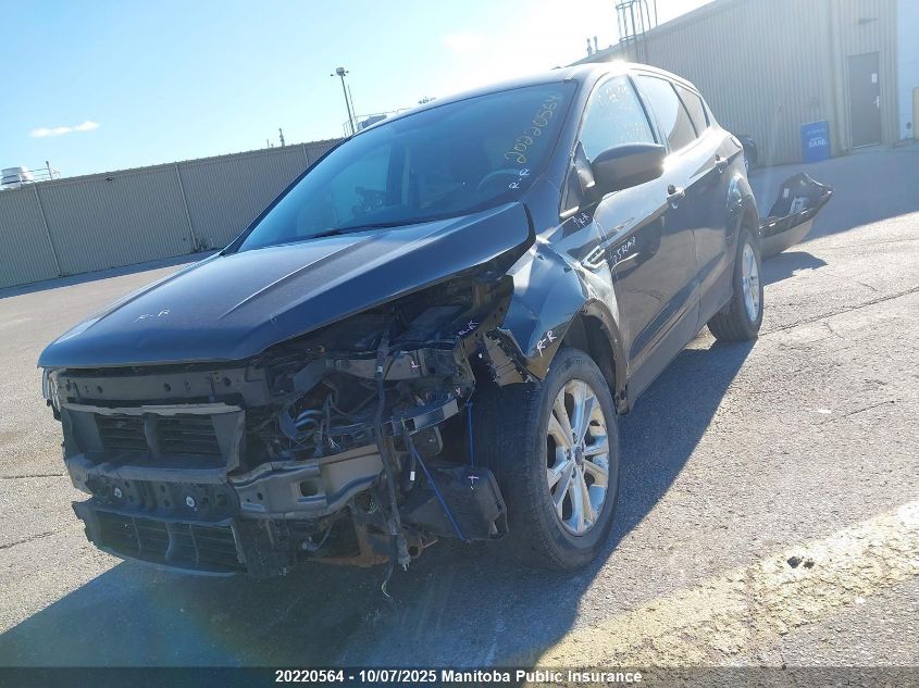 2017 Ford Escape Se VIN: 1FMCU0GD2HUE99586 Lot: 20220564