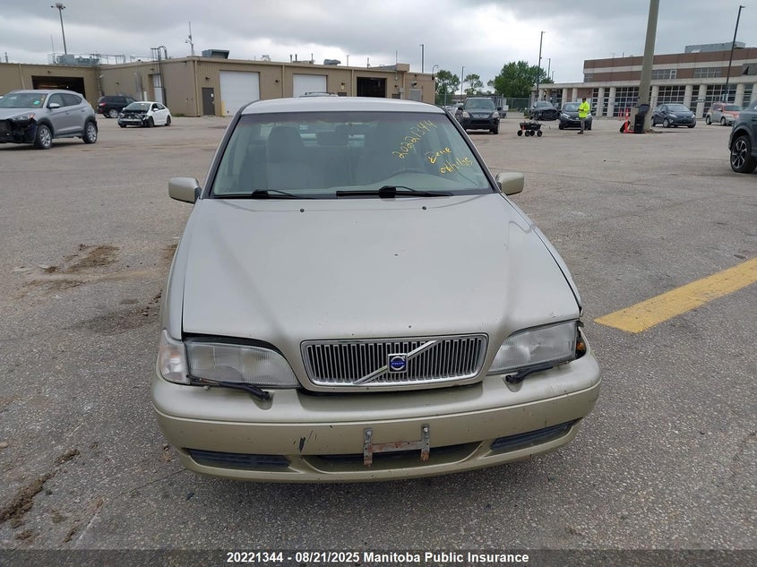 1999 Volvo S70 VIN: YV1LS55A6X3573588 Lot: 20221344