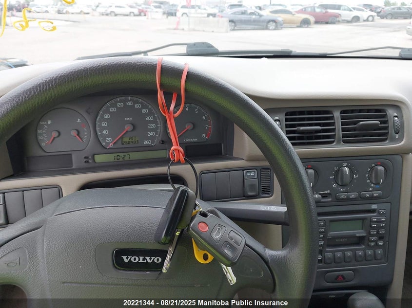 1999 Volvo S70 VIN: YV1LS55A6X3573588 Lot: 20221344