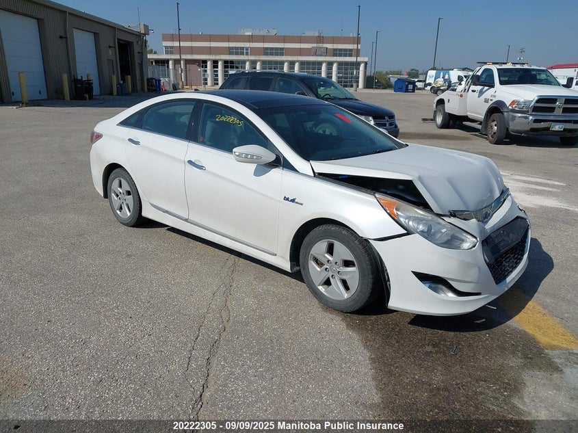KMHEC4A42EA107375 2014 Hyundai Sonata Hybrid auction photo 1