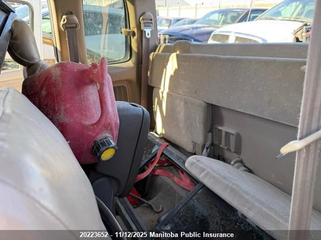 5TEWN72N94Z309274 2004 TOYOTA  photo no. 8