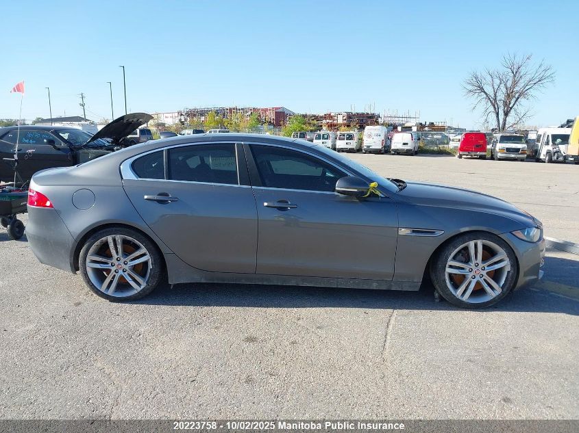 2017 Jaguar Xe 35T VIN: SAJAK4BV8HA975450 Lot: 20223758