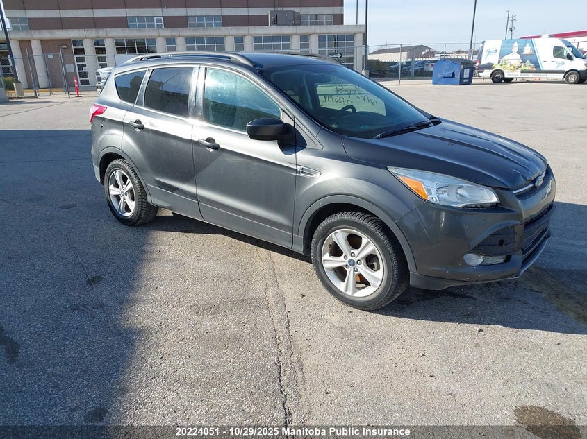 FORD ESCAPE SE