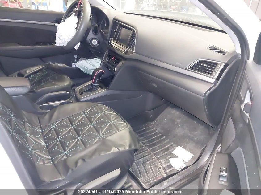 KMHD84LF1HU140706 2017 HYUNDAI ELANTRA photo no. 5