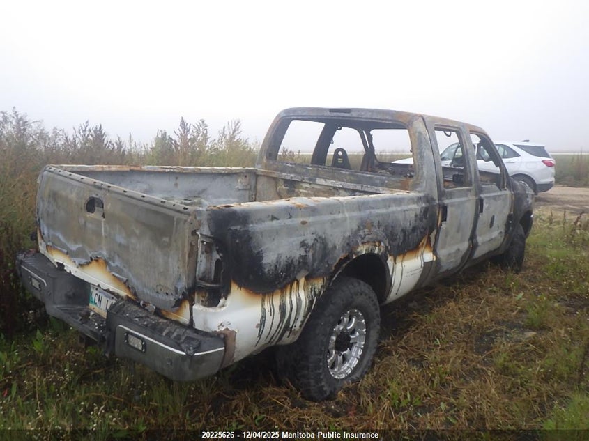 1FTNW21P94EB24367 2004 FORD  photo no. 4