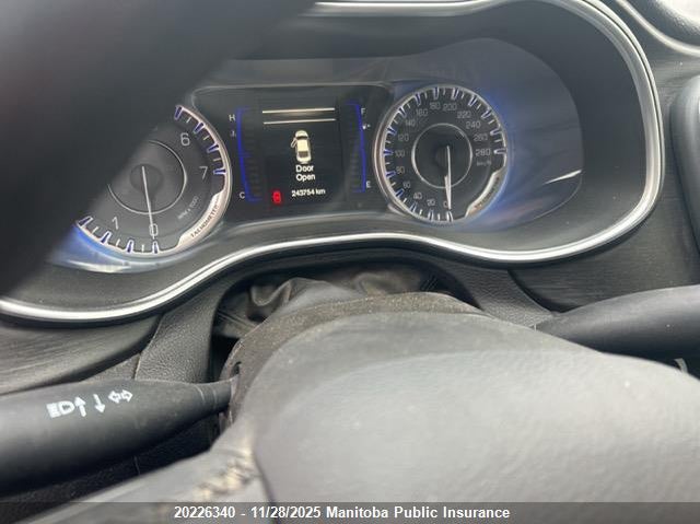 2015 Chrysler 200 Limited VIN: 1C3CCCAB7FN583186 Lot: 20226340