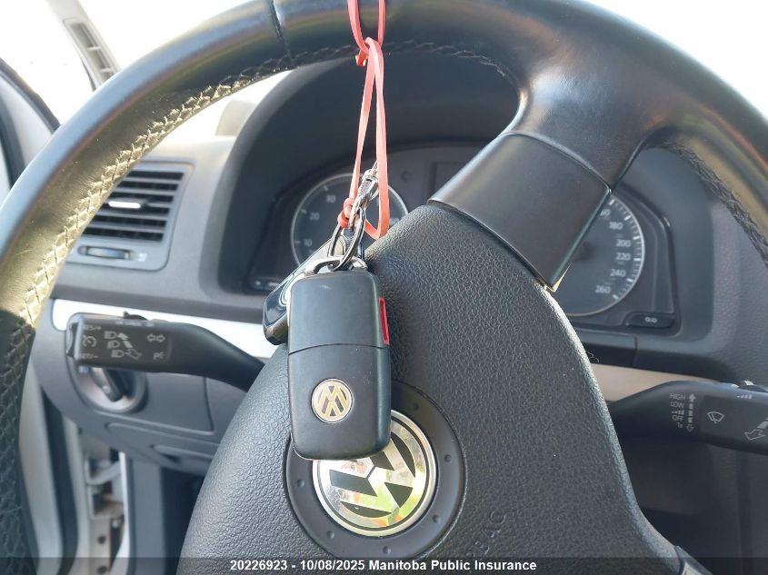 2009 Volkswagen Rabbit 2.5 VIN: WVWDA71K69W129751 Lot: 20226923