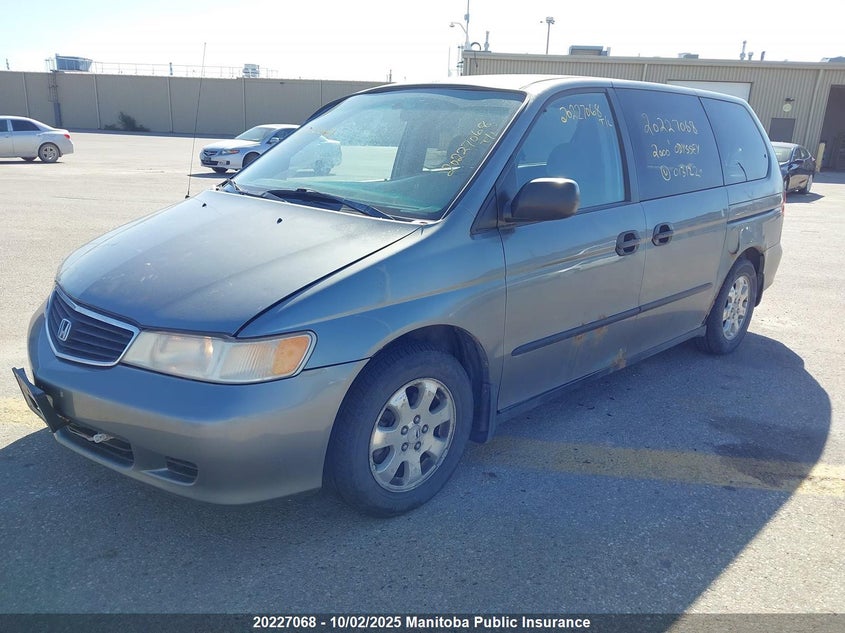 2HKRL1857YH013122 2000 HONDA ODYSSEY photo no. 2