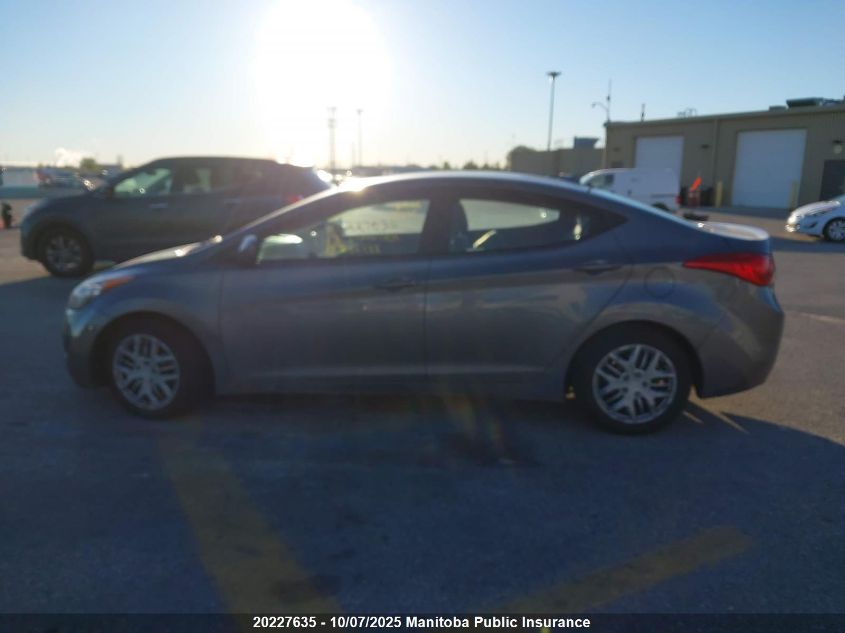 2013 Hyundai Elantra Limited VIN: 5NPDH4AE2DH260288 Lot: 20227635