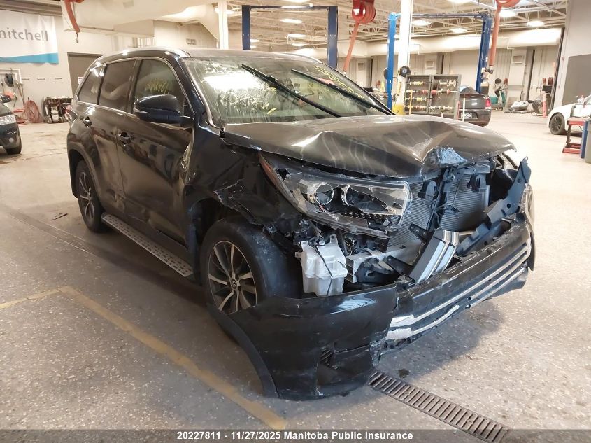 TOYOTA HIGHLANDER XLE V6