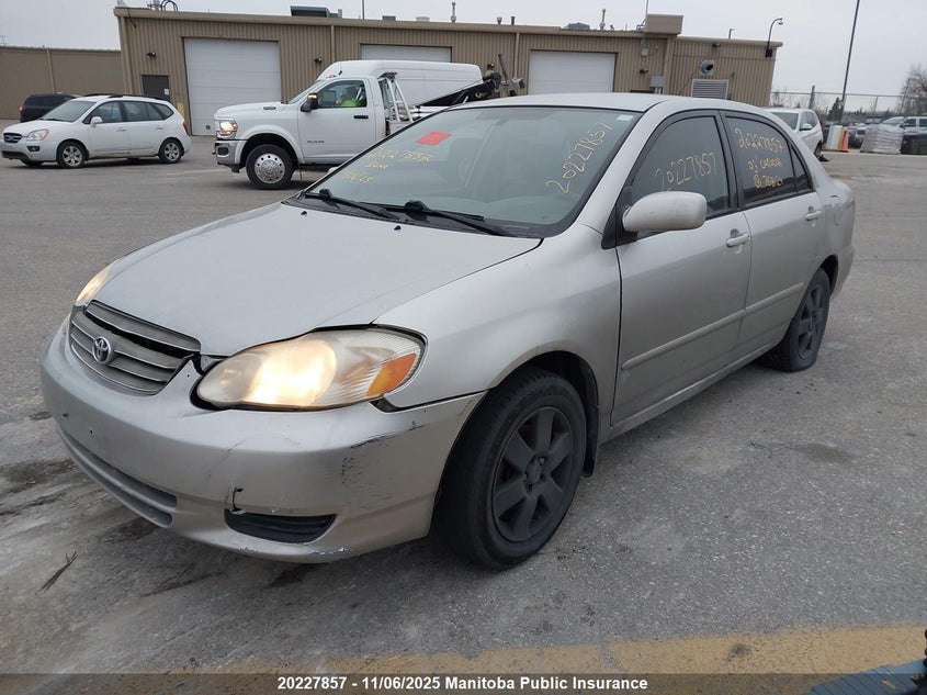 2T1BR32E53C768124 2003 TOYOTA COROLLA photo no. 2